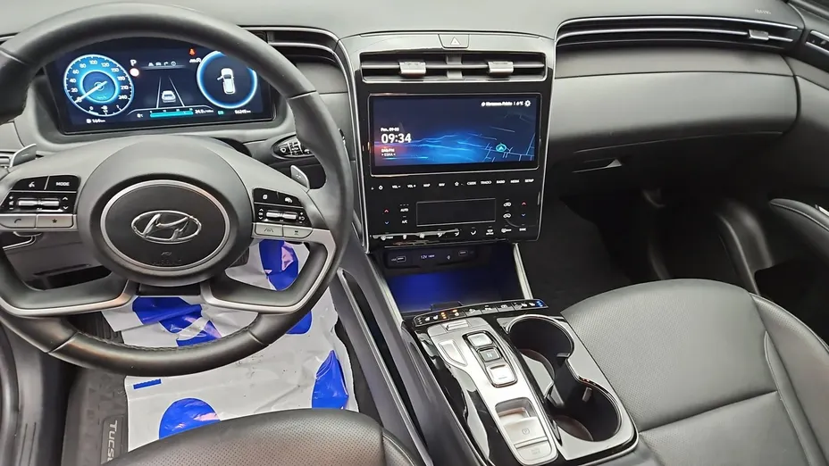 HYUNDAI Tucson -