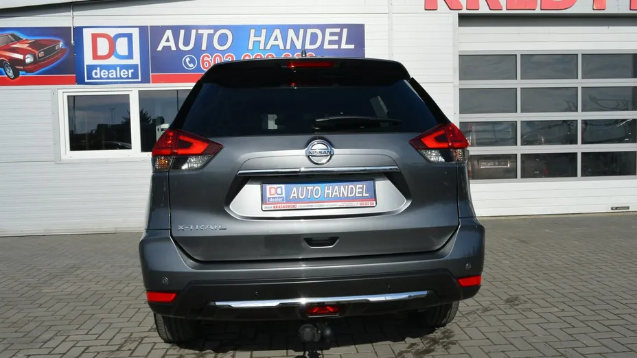 NISSAN X-Trail -