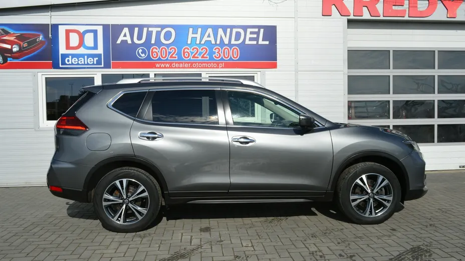 NISSAN X-Trail -