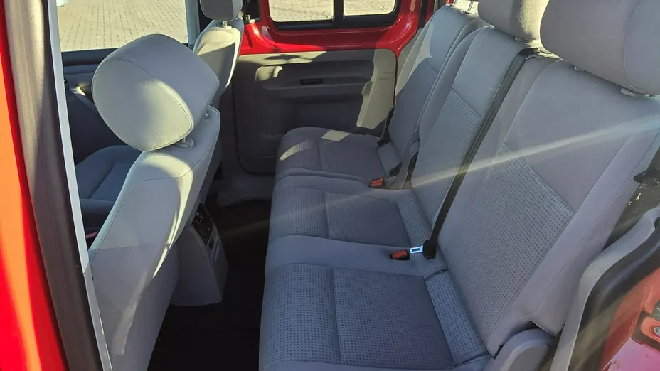 VOLKSWAGEN Caddy -
