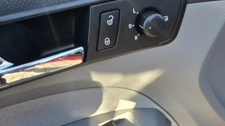 VOLKSWAGEN Caddy -