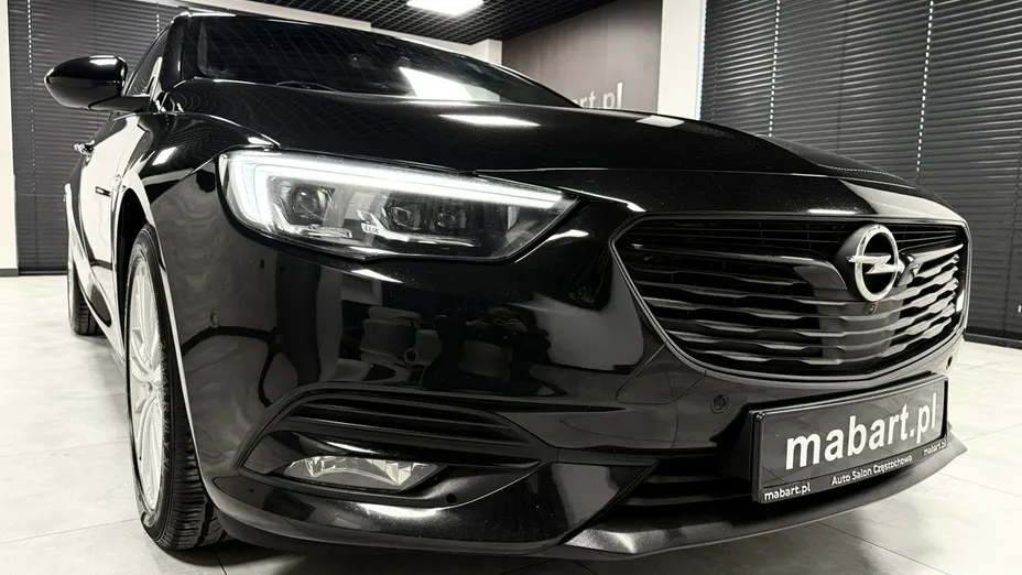 OPEL Insignia -