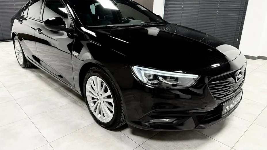 OPEL Insignia -