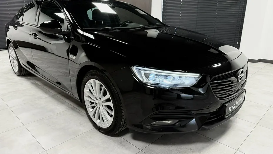 OPEL Insignia -