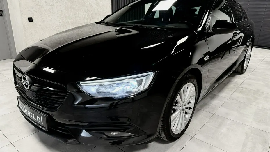 OPEL Insignia -