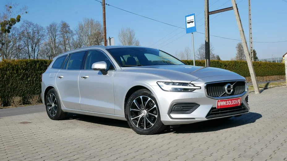 VOLVO V60 -