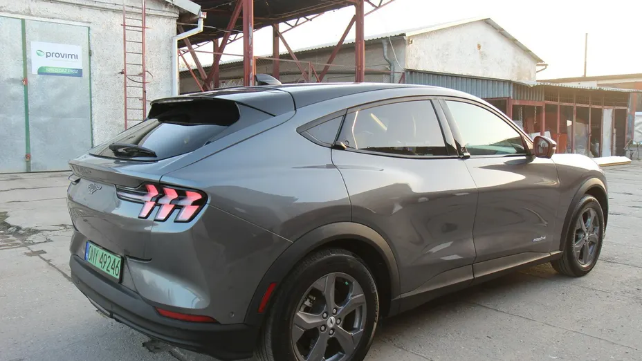 FORD Mustang Mach-E -