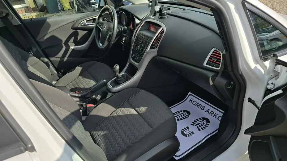 OPEL Astra -