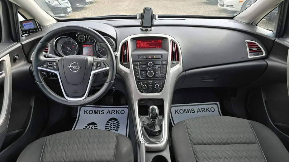 OPEL Astra -