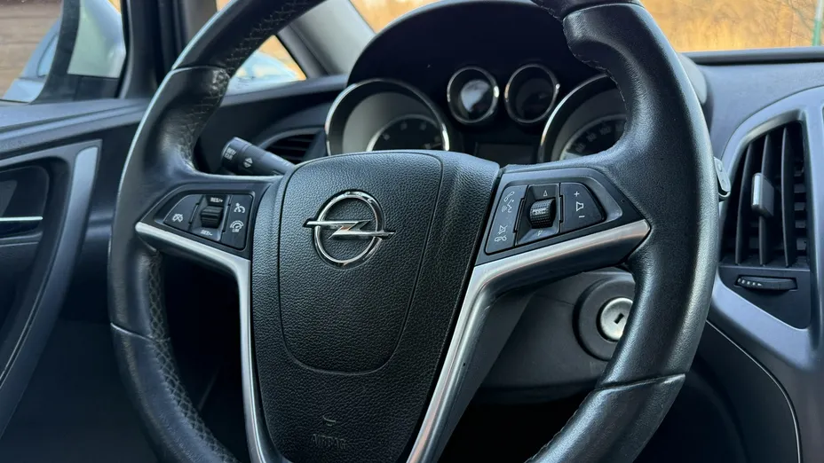 OPEL Astra -