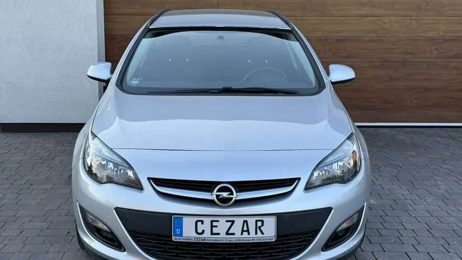 OPEL Astra -