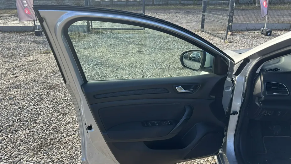 RENAULT Megane -