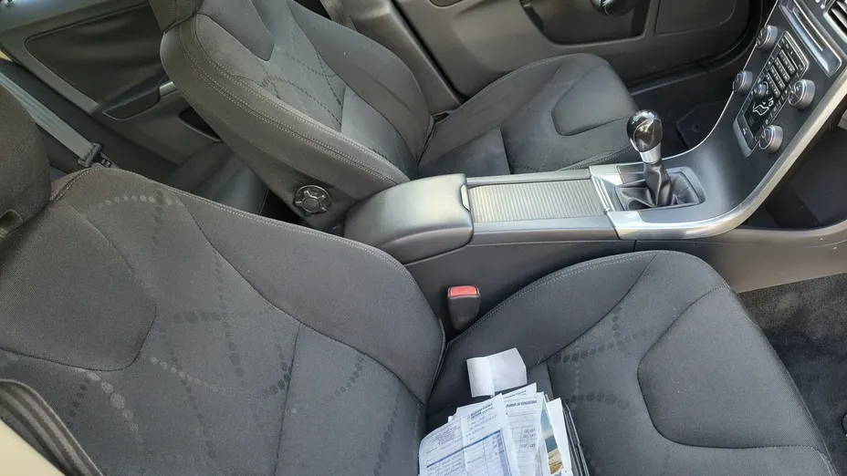 VOLVO XC60 -