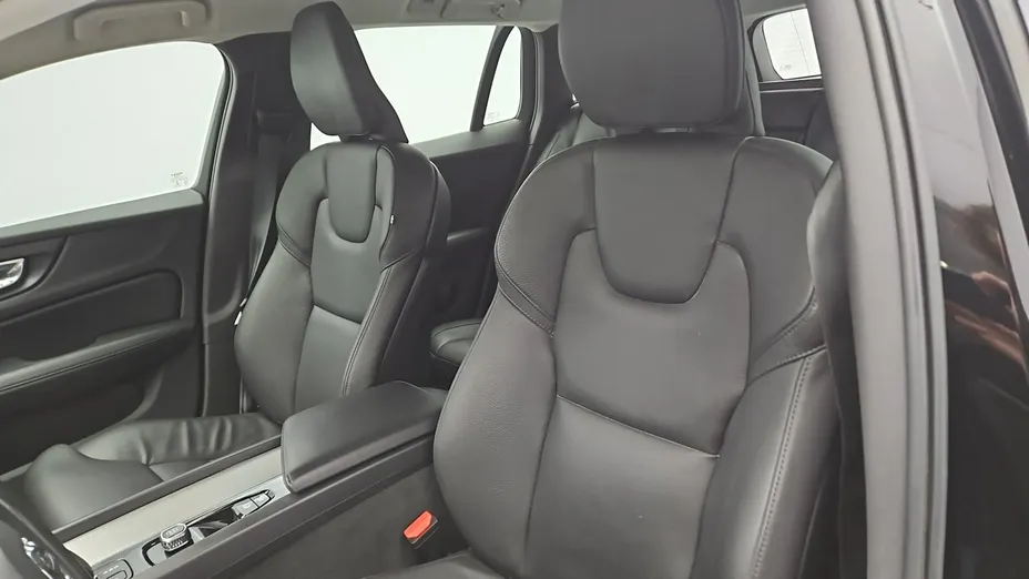 VOLVO V60 -
