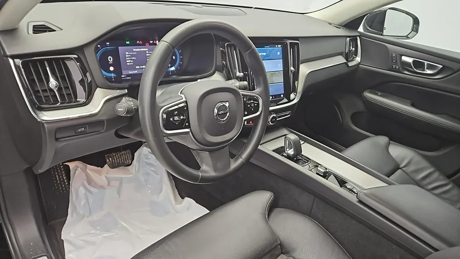 VOLVO V60 -