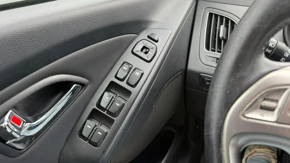HYUNDAI ix35 -