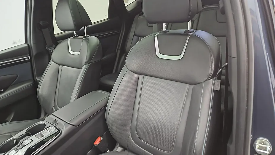 HYUNDAI Tucson -