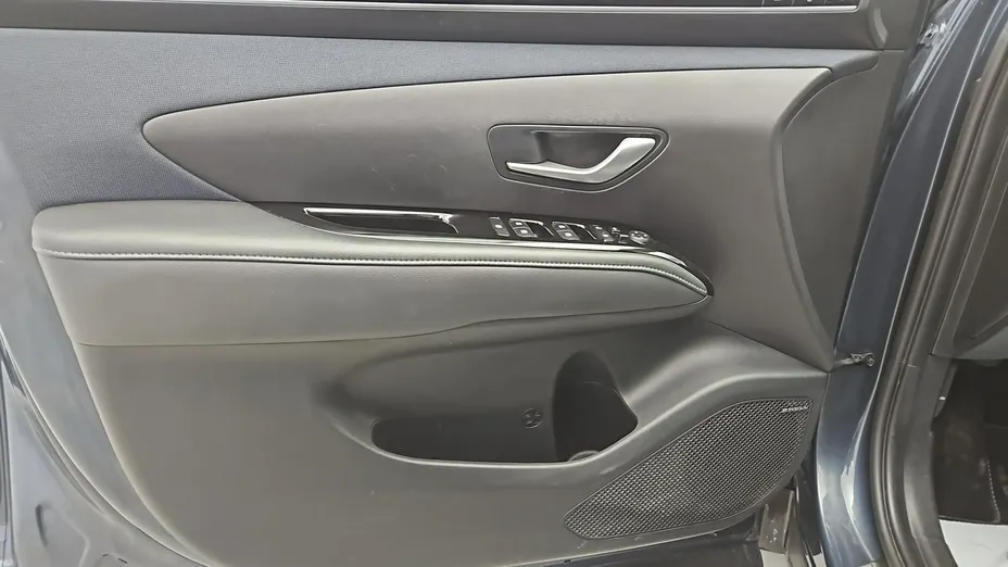HYUNDAI Tucson -