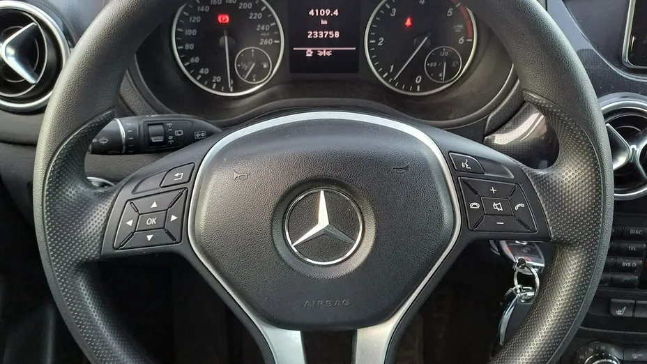 MERCEDES-BENZ B Klasa -