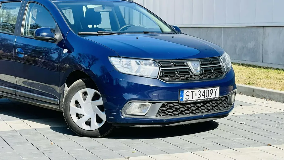 DACIA Logan -