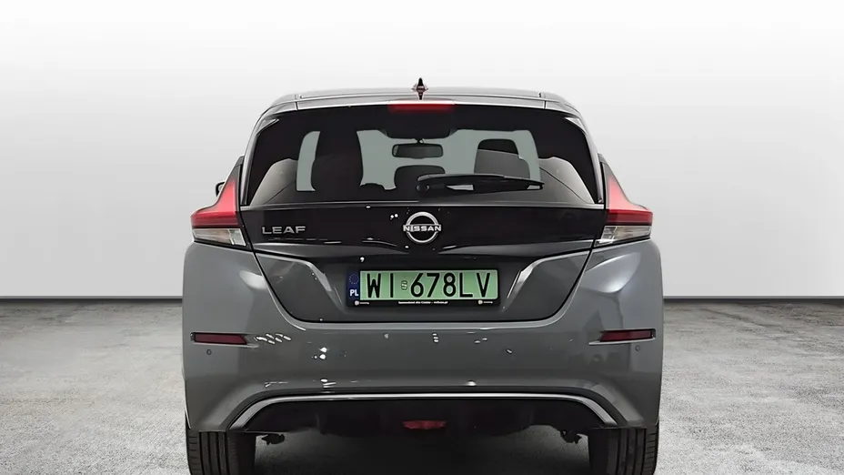 NISSAN Leaf -