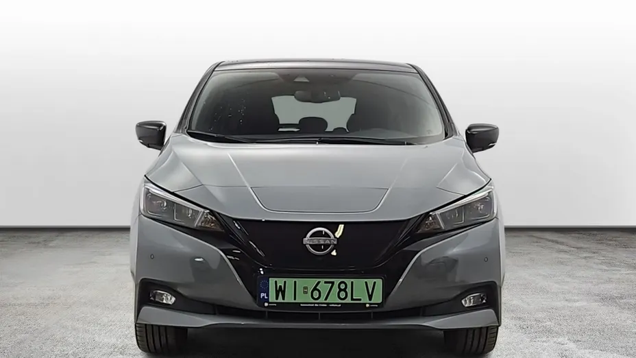 NISSAN Leaf -
