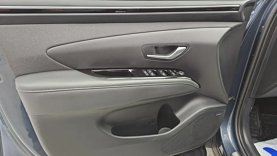 HYUNDAI Tucson -