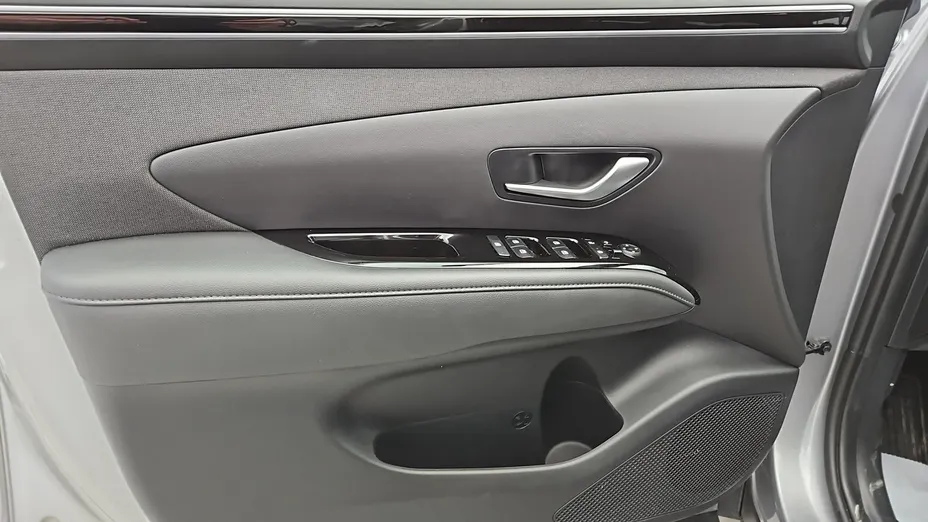 HYUNDAI Tucson -