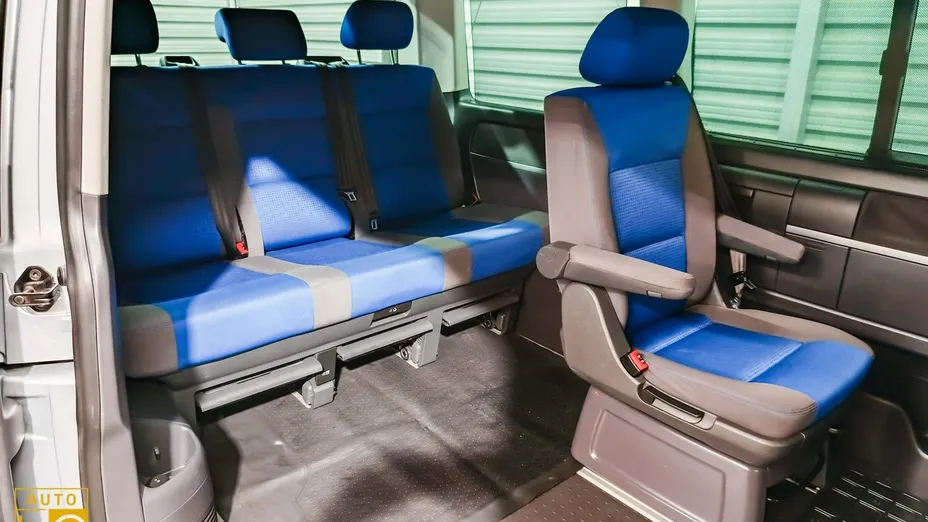 VOLKSWAGEN Multivan -