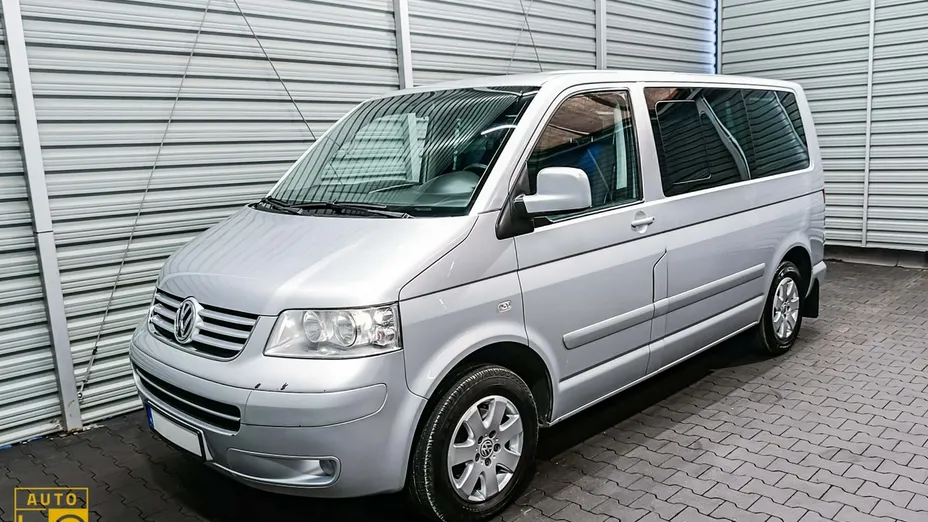 VOLKSWAGEN Multivan -