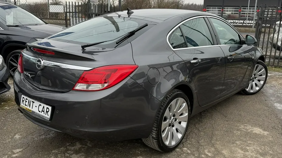 OPEL Insignia -