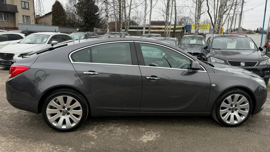 OPEL Insignia -