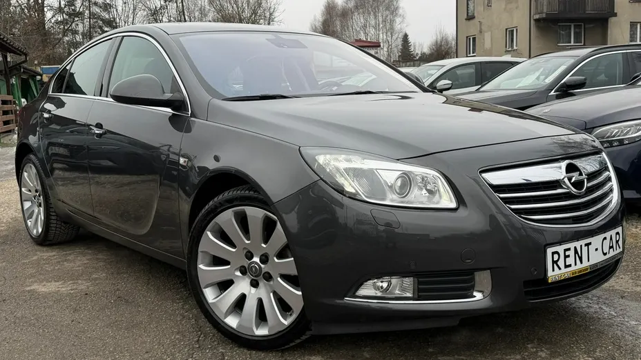 OPEL Insignia -