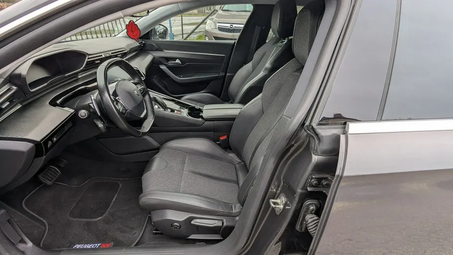 PEUGEOT 508 -