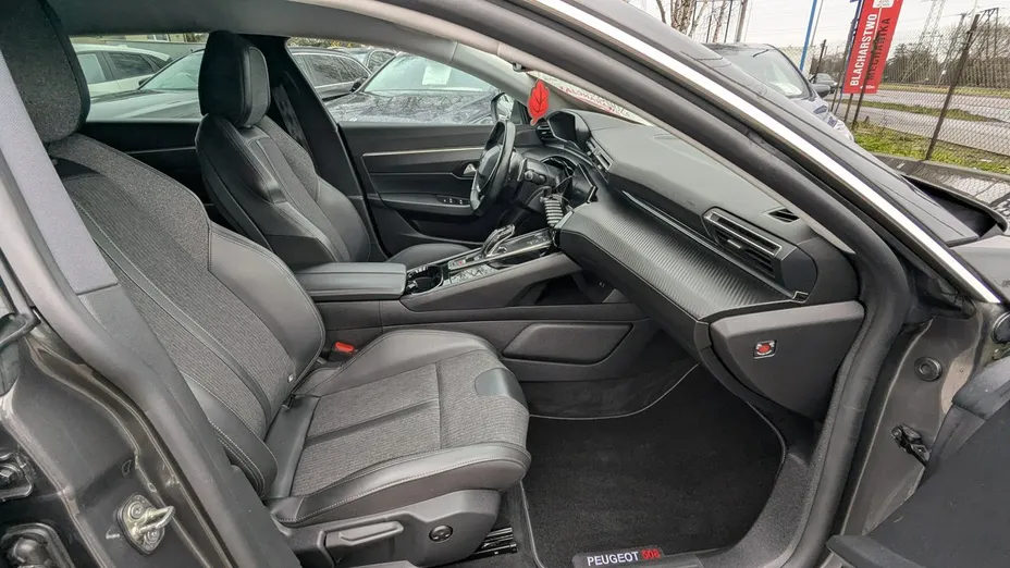 PEUGEOT 508 -