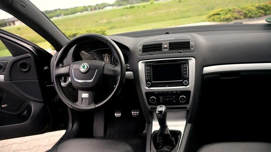 SKODA Octavia -