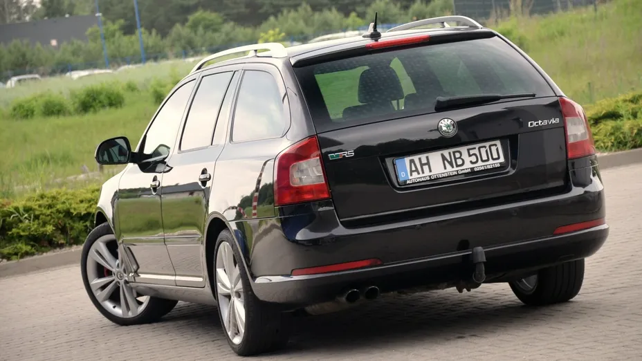 SKODA Octavia -