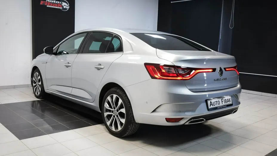 RENAULT Megane -