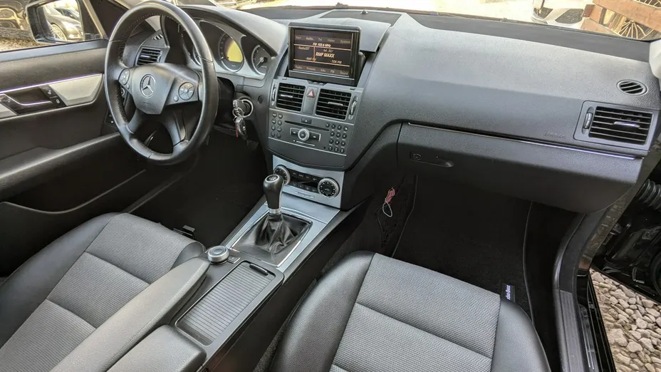 MERCEDES-BENZ C Klasa -