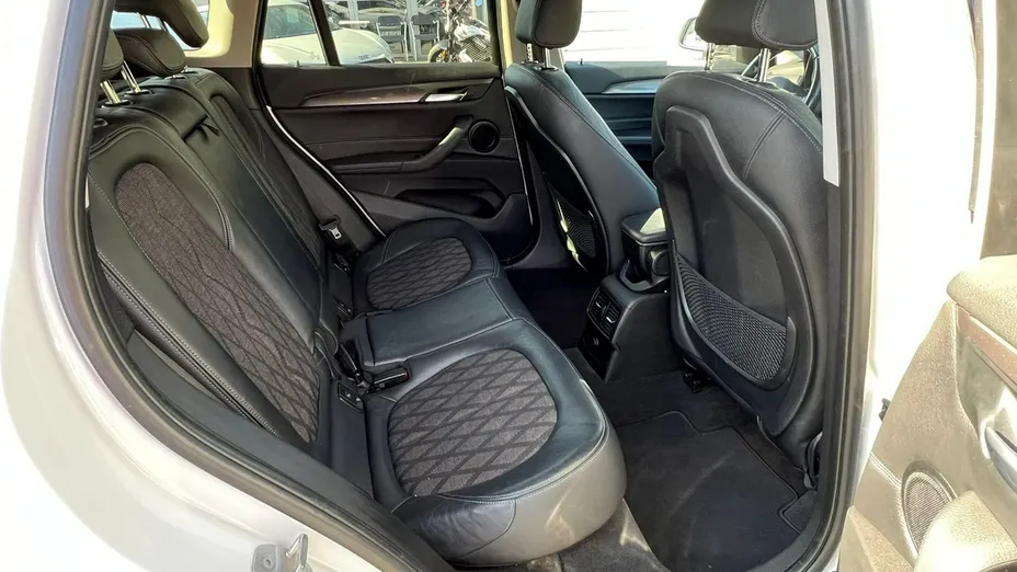 BMW X1 -