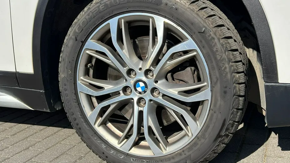 BMW X1 -