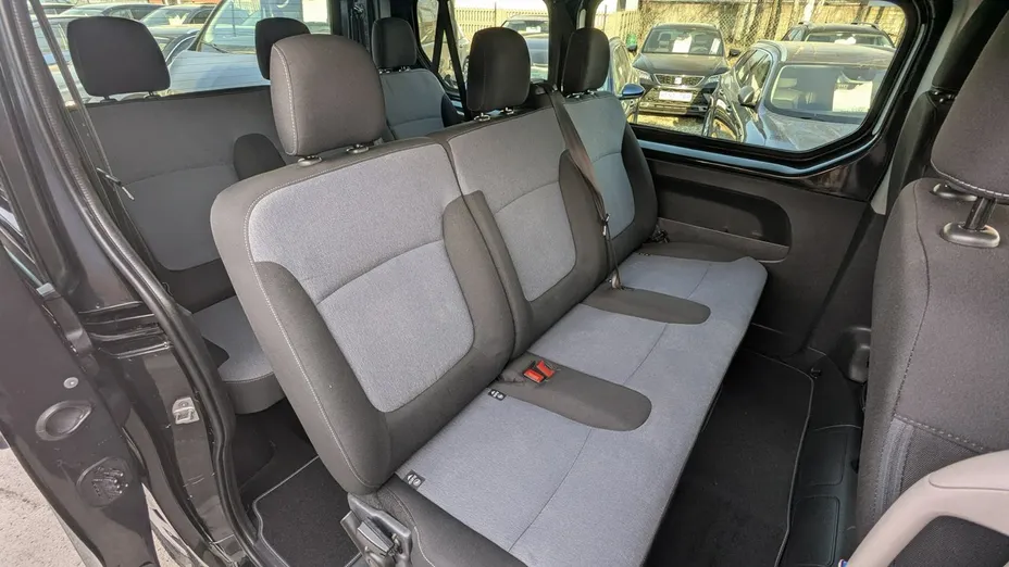 OPEL Vivaro -