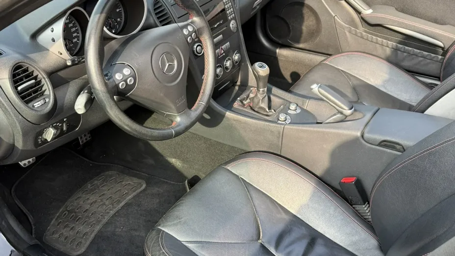 MERCEDES-BENZ SLK -
