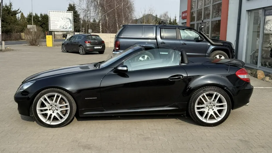 MERCEDES-BENZ SLK -