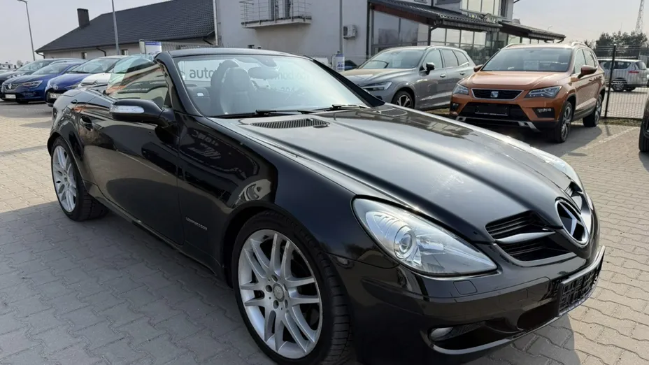 MERCEDES-BENZ SLK -