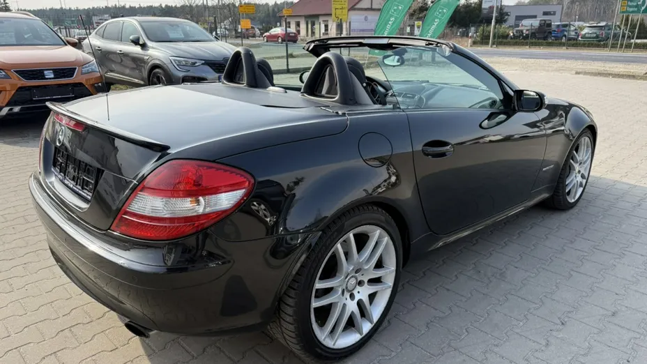 MERCEDES-BENZ SLK -