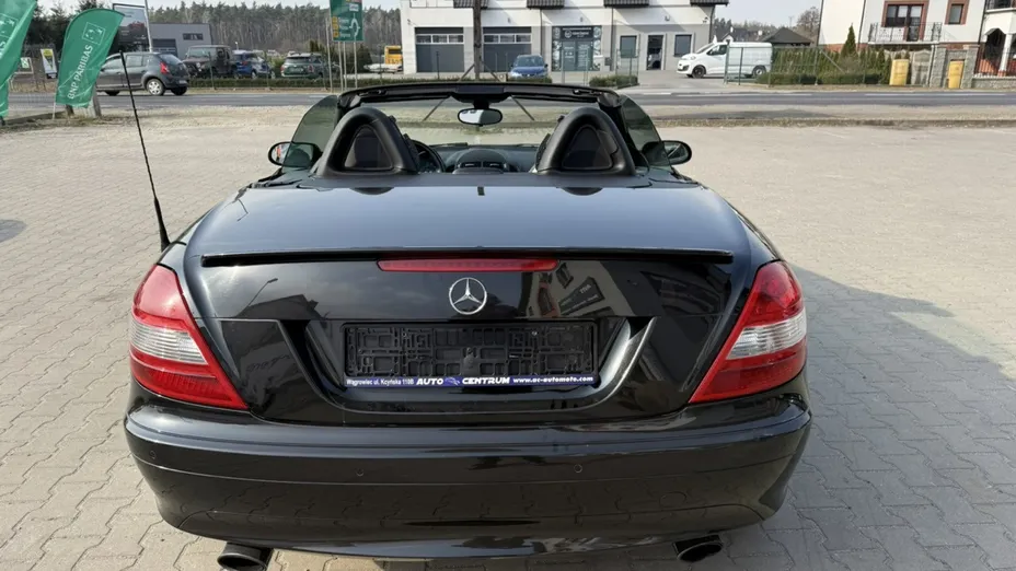 MERCEDES-BENZ SLK -