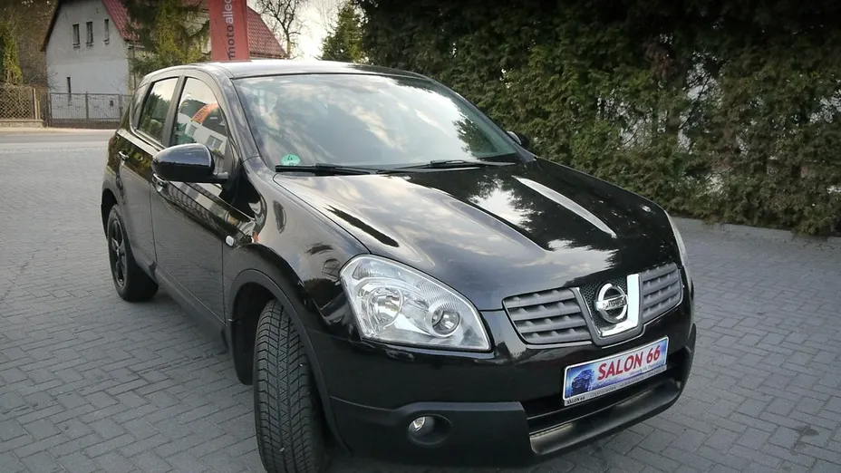 NISSAN Qashqai -