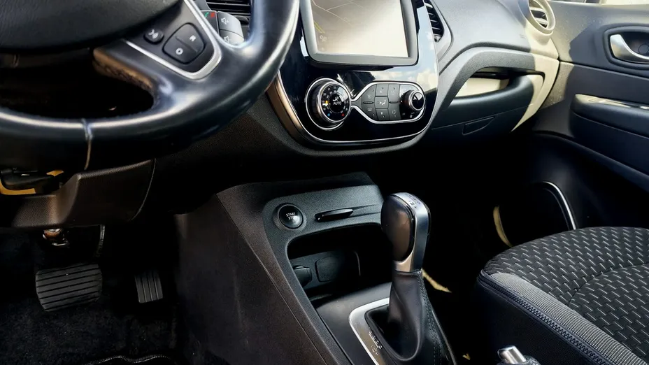 RENAULT Captur -