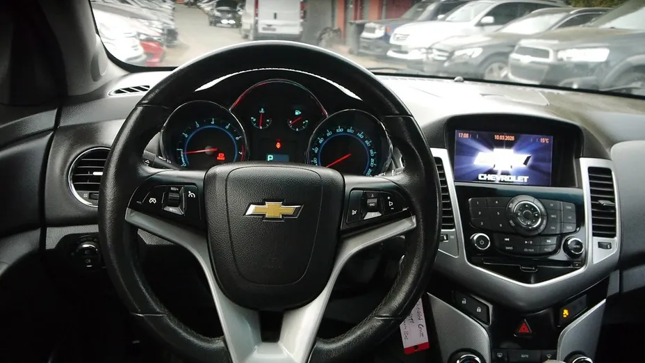 CHEVROLET Cruze -